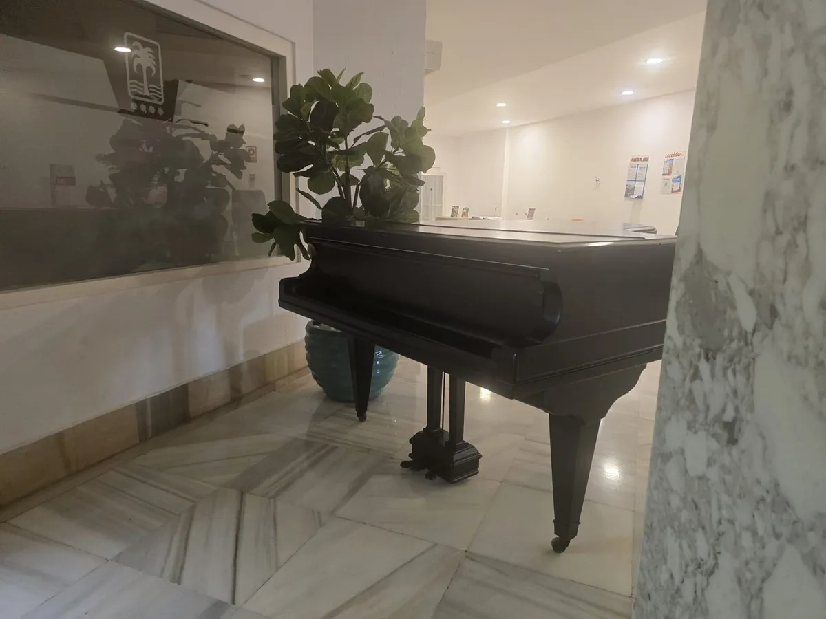 a0ee90d0-cf19-44e9-b32e-e448d794d5ce