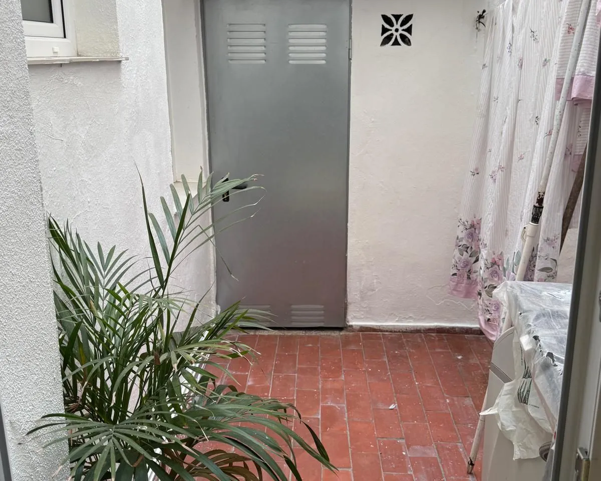 e0b68d9f-1200-49f8-8f6b-3e7df40560ec