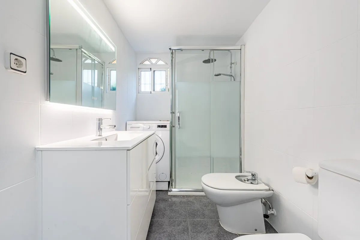 927f90a7-c326-4d78-9ee7-749847567457