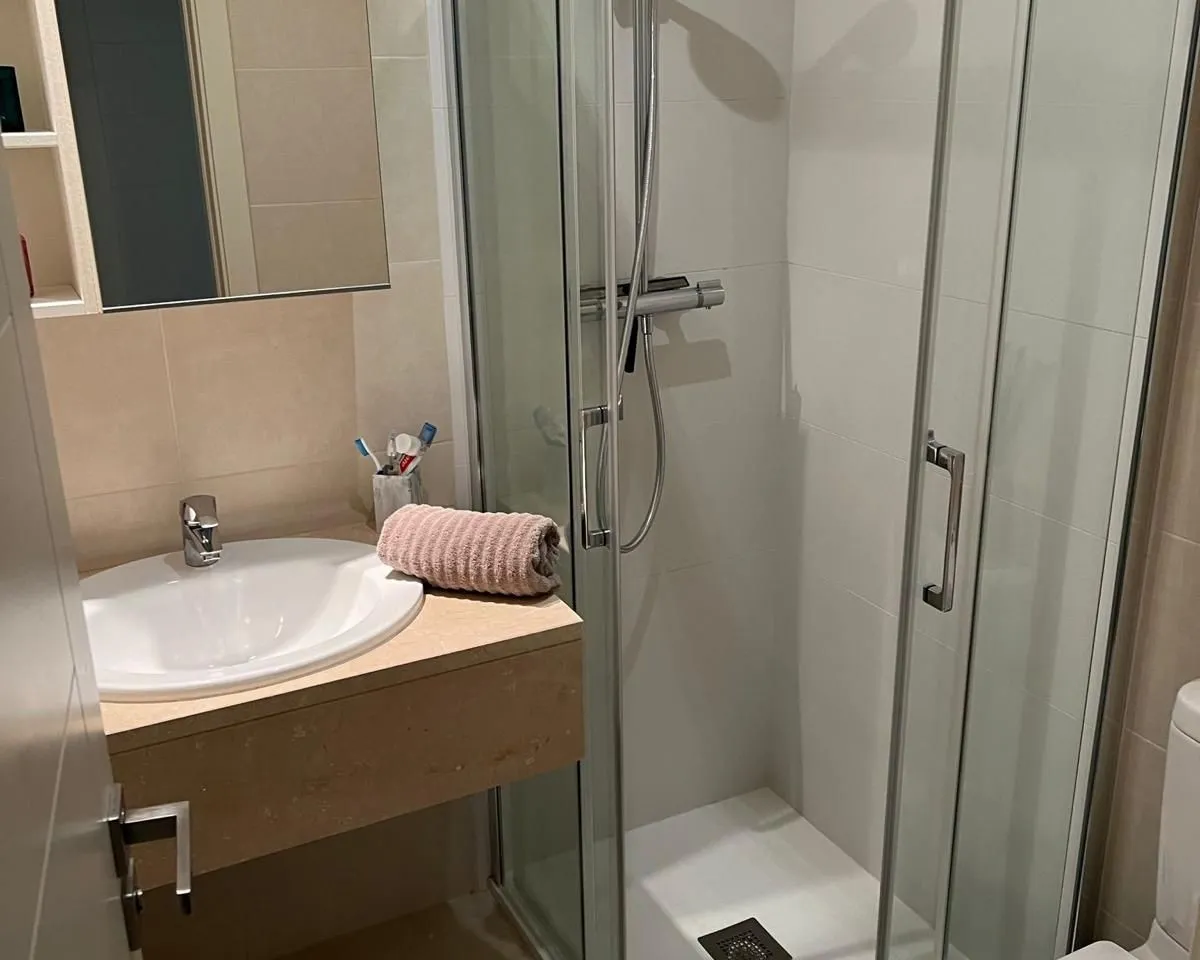 afcc1c04-7709-4725-b42d-1a5351e7028c