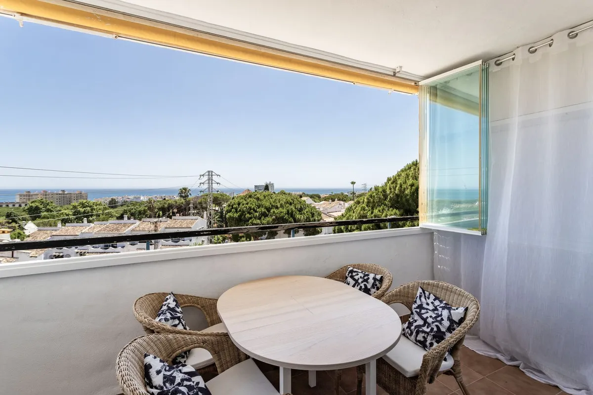 12d95b0a-e69d-4d38-a027-15a4e24b3e07