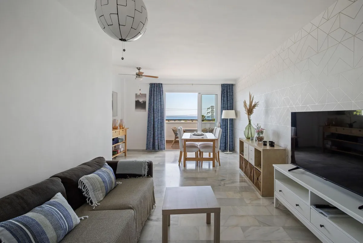 9daf3c1f-17a9-416b-8a5d-6e02450cfbf0