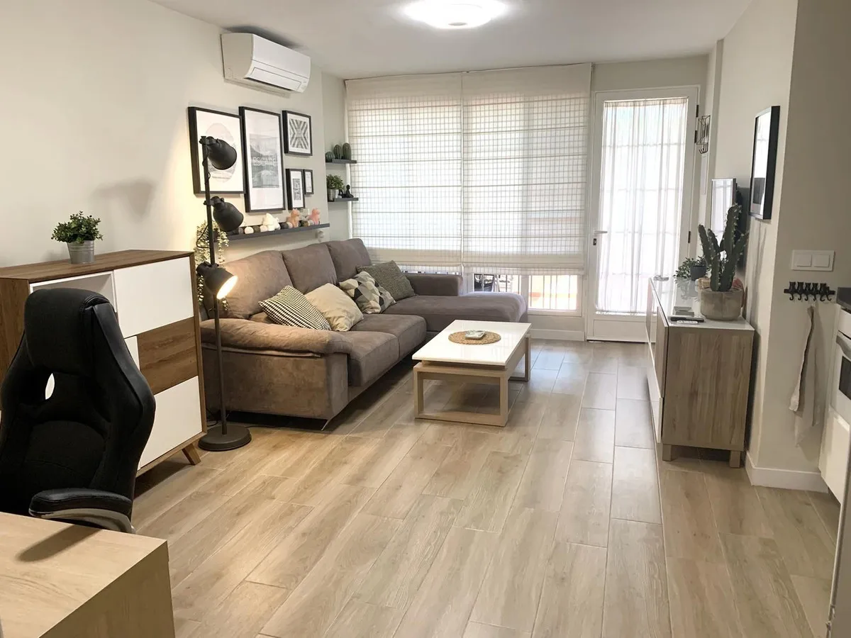 0c390fe9-b035-4cbe-9581-f4846e374edd