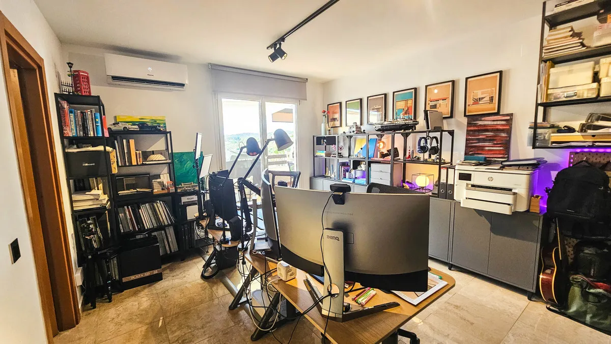 1df0b04e-7341-475f-9302-174c80d6441a