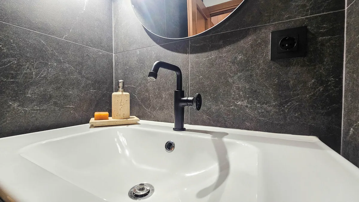 415bea98-98a4-4589-a321-9d66c57971fa