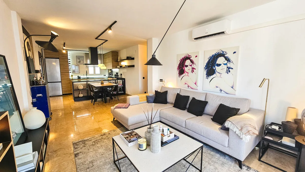 9ee32110-12d9-4836-bda5-26e43640e8b3