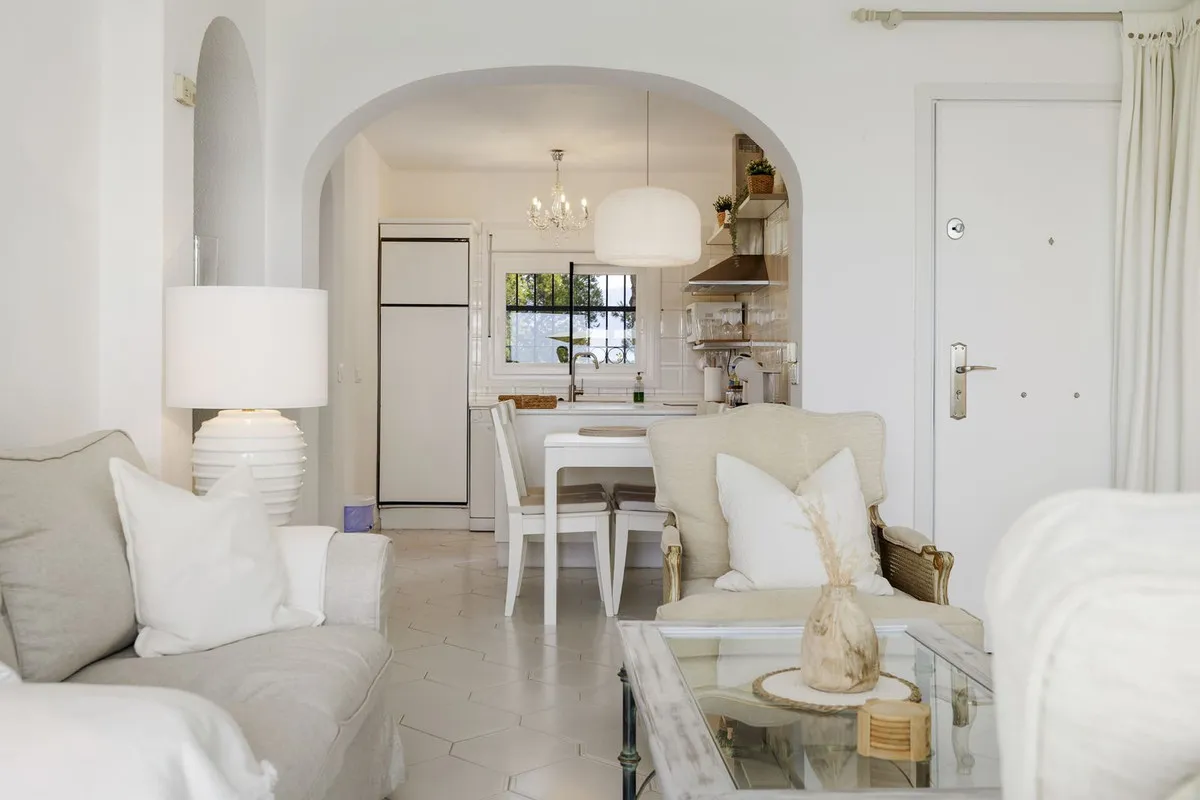 bc86c675-5a09-4003-8ffa-4012f98d8f23