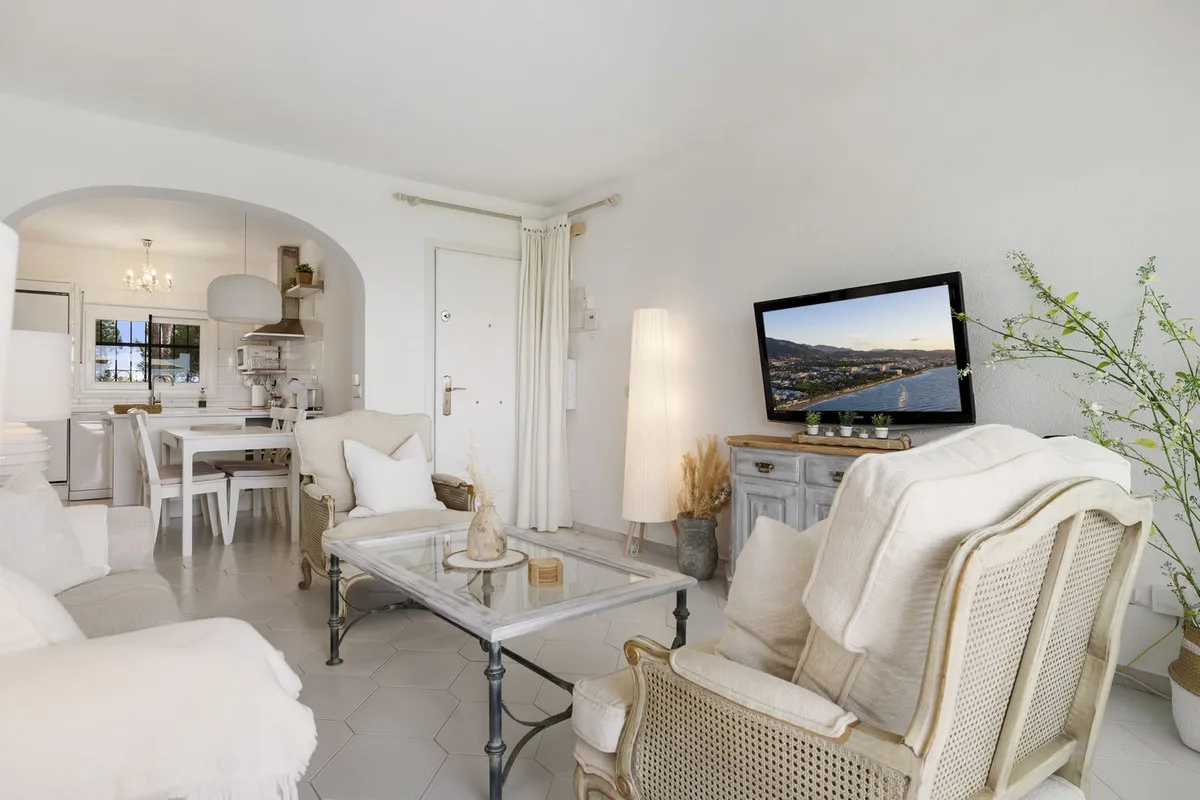 c9d4fcdb-1d72-4092-a743-683e1433e3dc