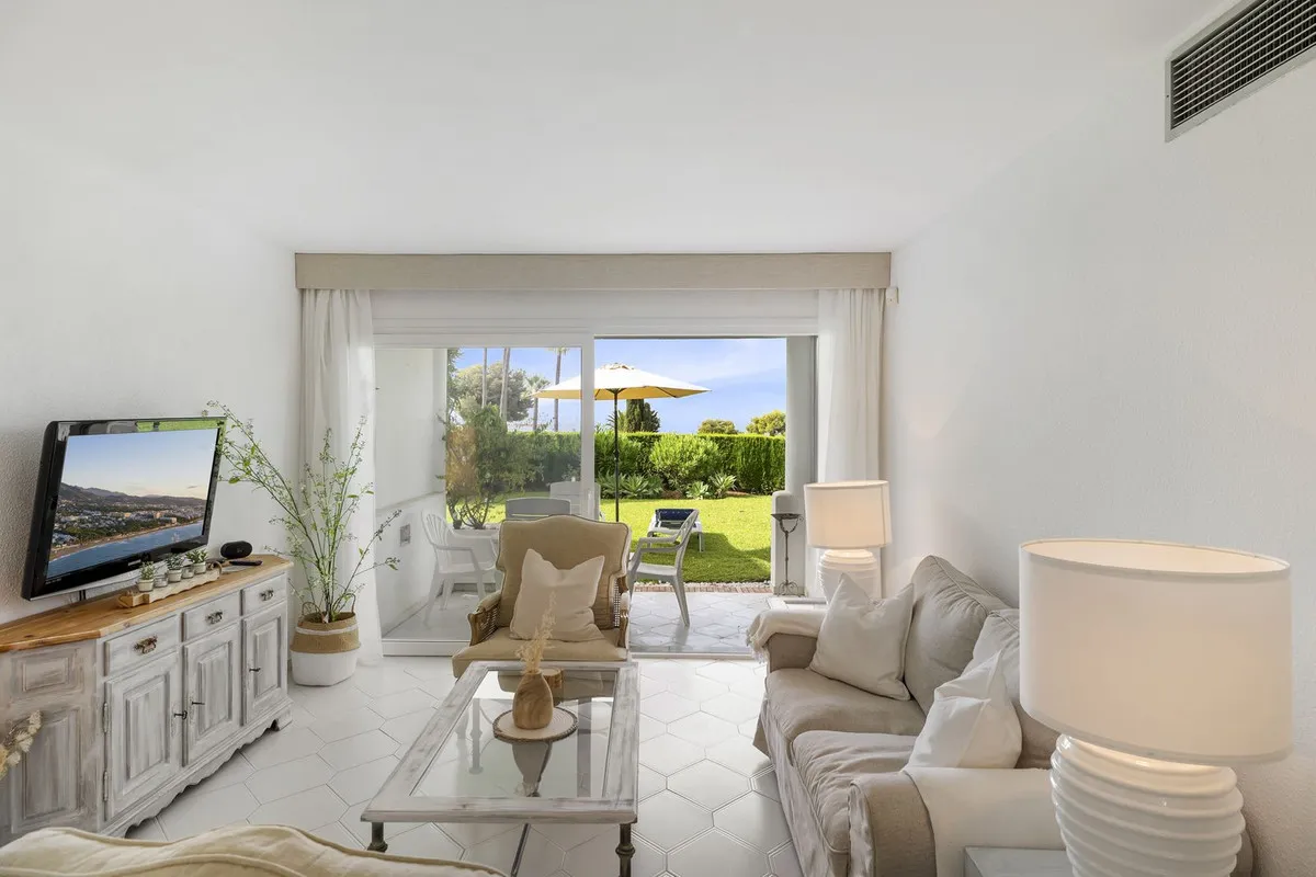 e3c69cd8-e0db-4b94-8882-ab02648f55d1