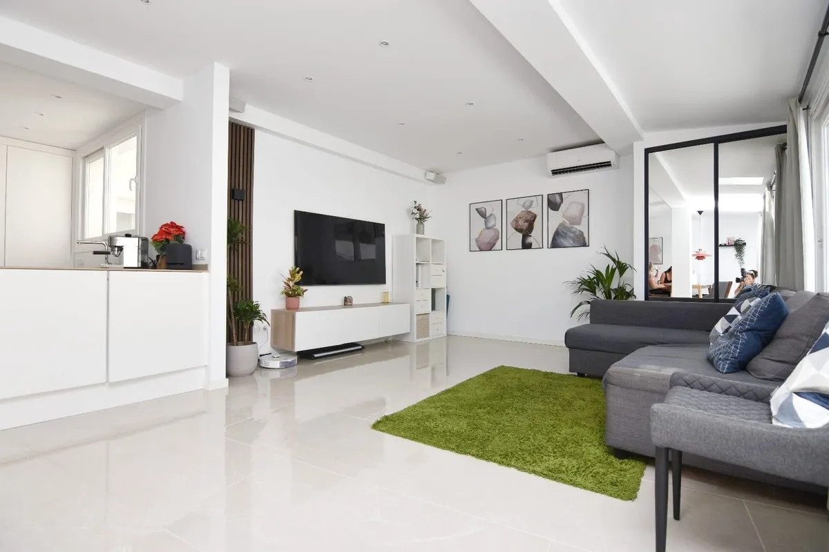 4fa6536b-4a59-441d-8725-470be60573be