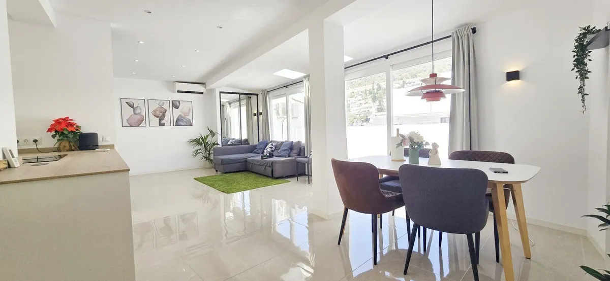 920013ec-dab2-480b-890c-b80be2013043