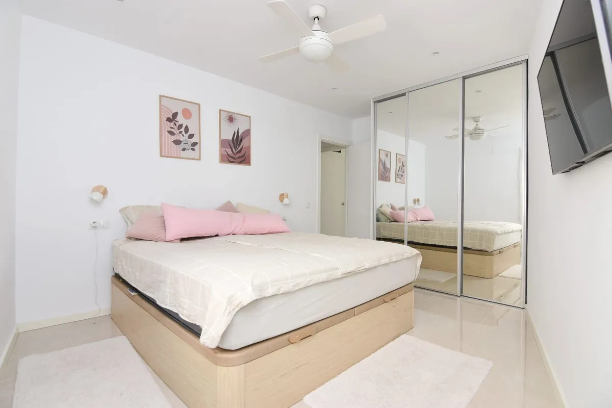 9c0ab953-b95a-4605-9db4-6afaf3afdbf4