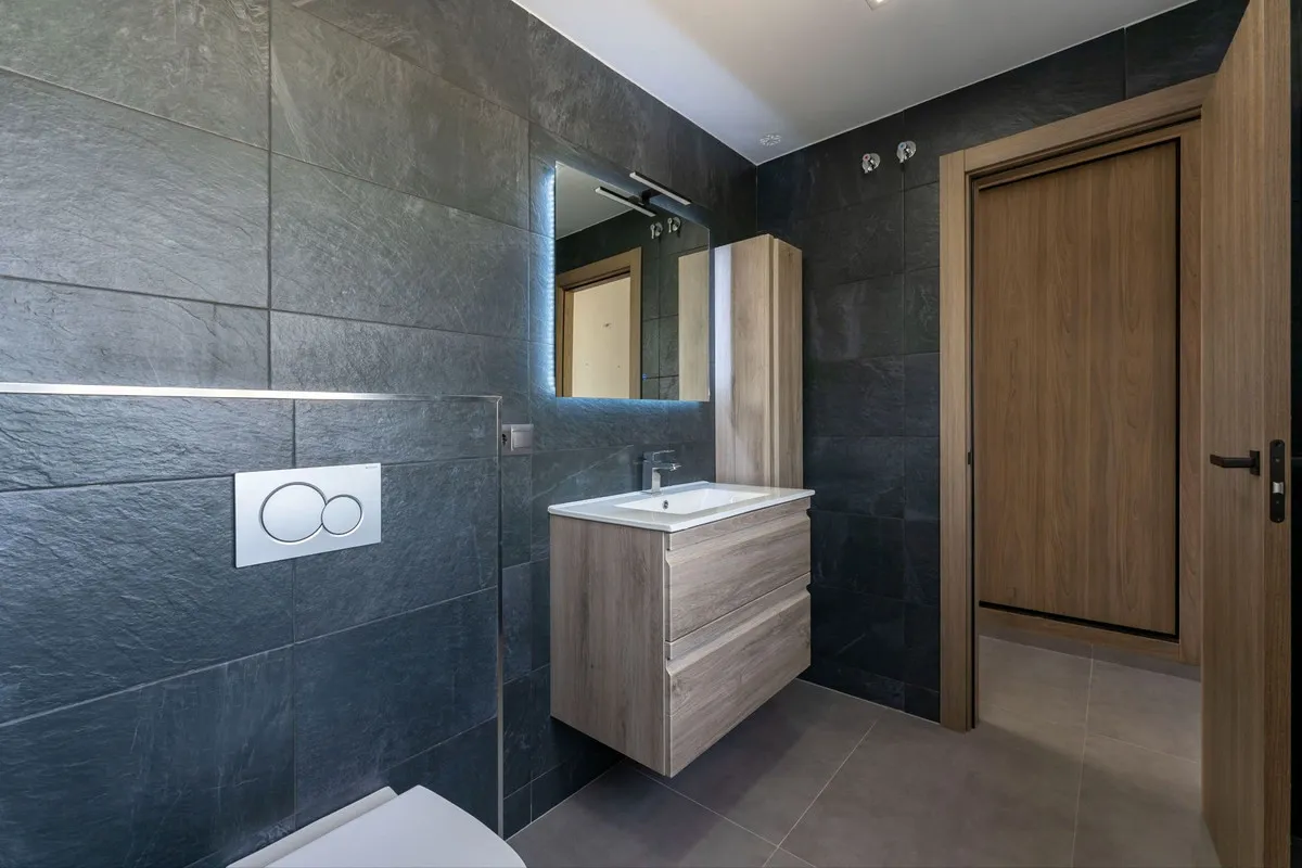 2d087033-6a6a-4d14-99ce-0f16b0da8cc1