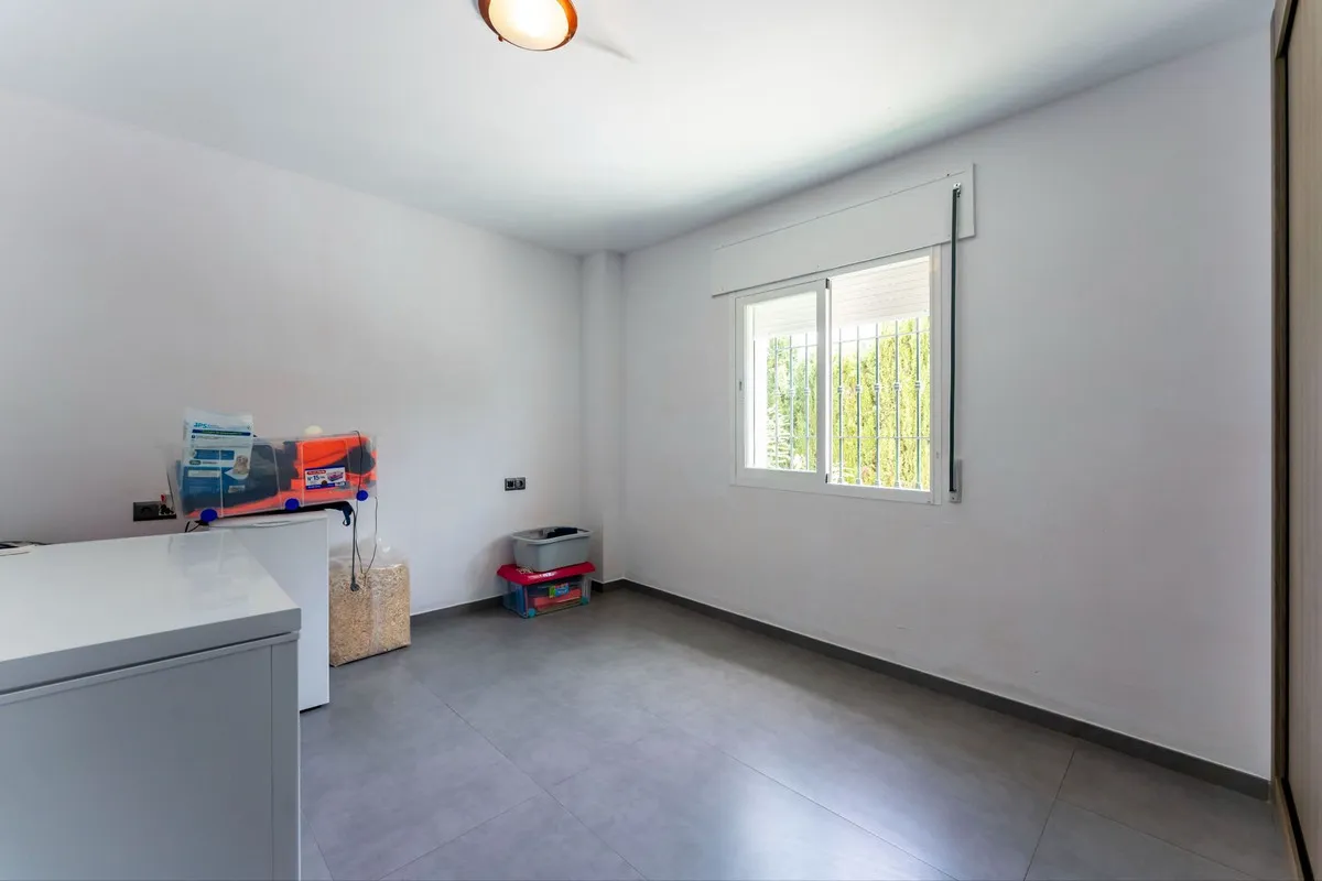 33dd2f34-6ec5-46a7-b3d5-2ba9c2836970