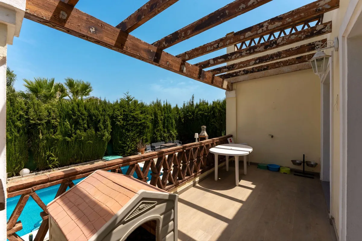 e9fd0b45-393d-42ae-b785-532120fec2b2