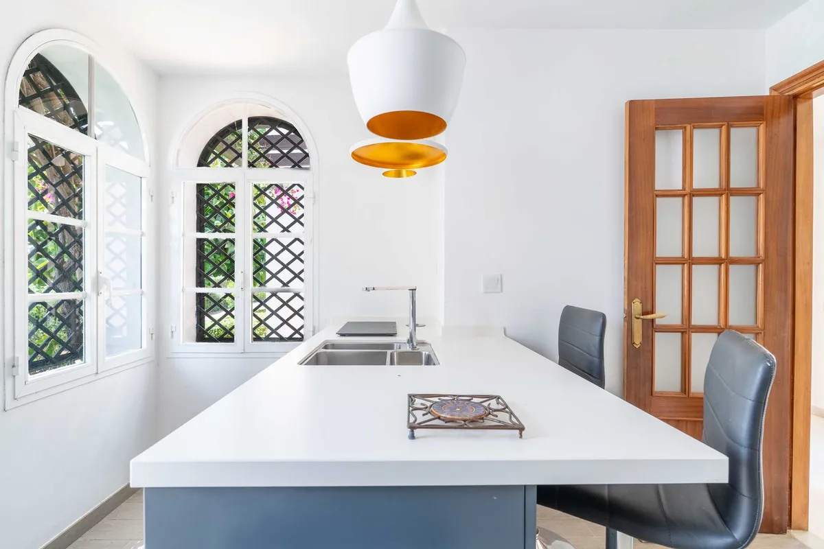 7008b003-a426-4b8c-8f92-fe394a13238c