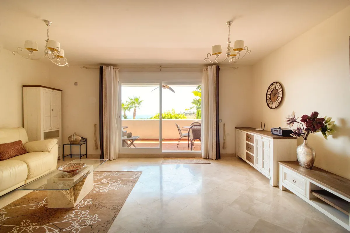 3eaa35c8-d227-4880-bda8-d260d3b29366