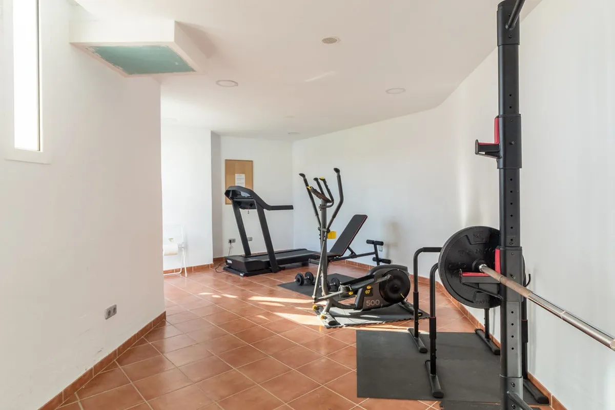 5ff17365-6d55-479e-adb0-df27767294b8