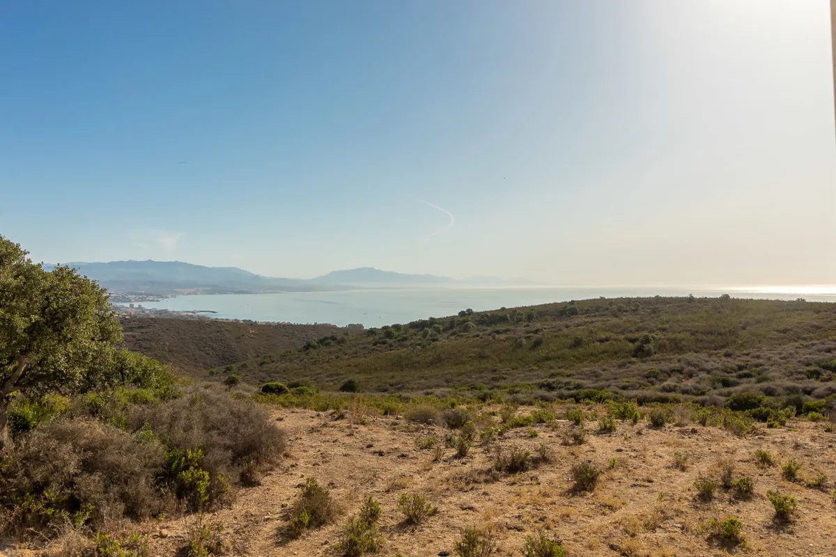 9a27c060-ee7d-4f53-9a1b-0a0b01fa54d5