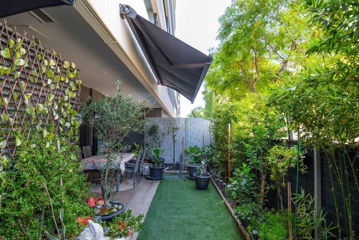 583a1ae3-231c-48a6-bdba-3808e35ead16