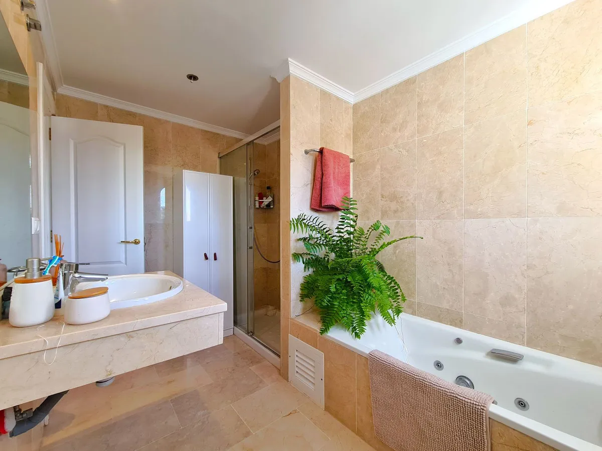 2f951ead-8cff-4622-84f3-29e5c7f05b1b