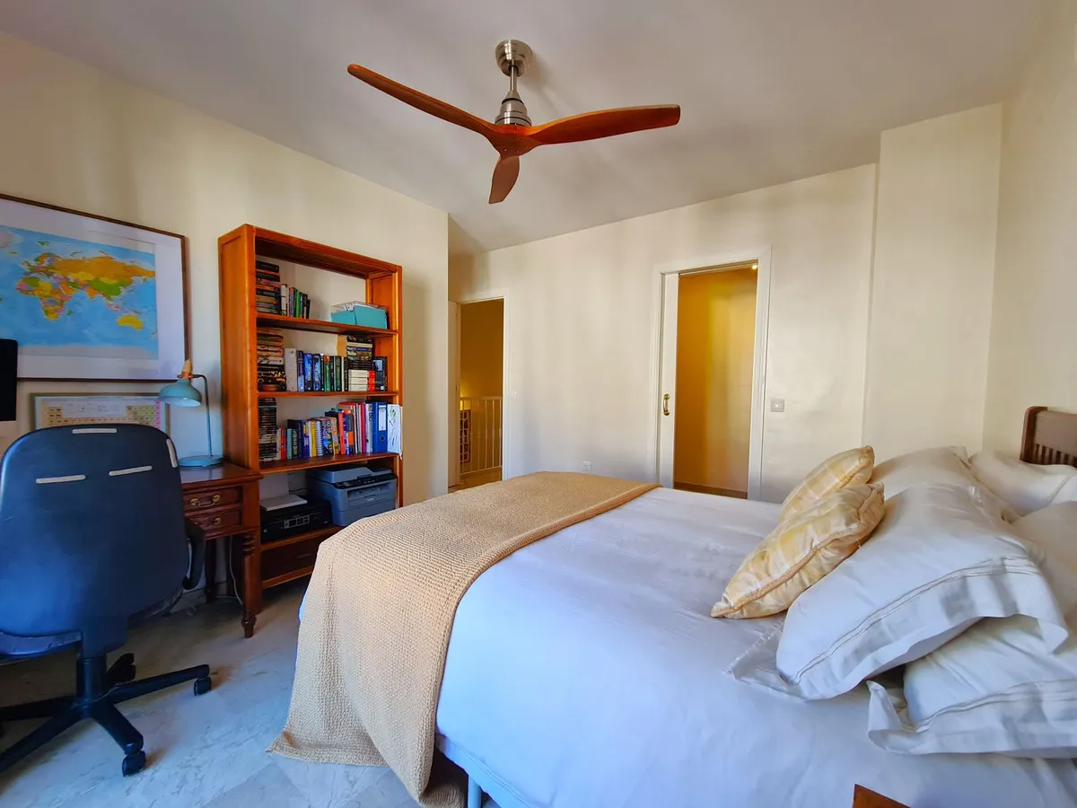 acc1e10c-f44d-43f4-a3ff-3328270c799b