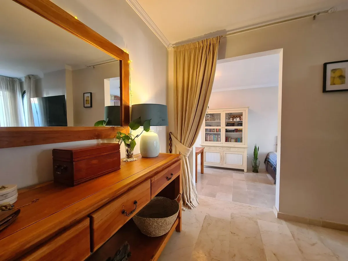 e2307772-e2cc-4cfc-a93a-1cba1a1e2a76