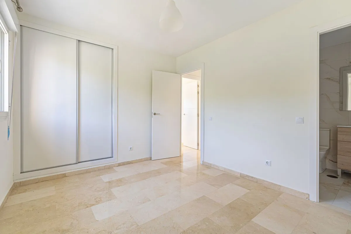 80269f00-635e-49ff-bb5c-66c35128bfd0