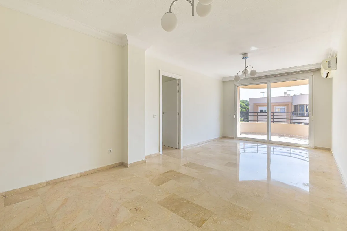 8426c722-fe7f-48a5-92df-94a0708e2e80