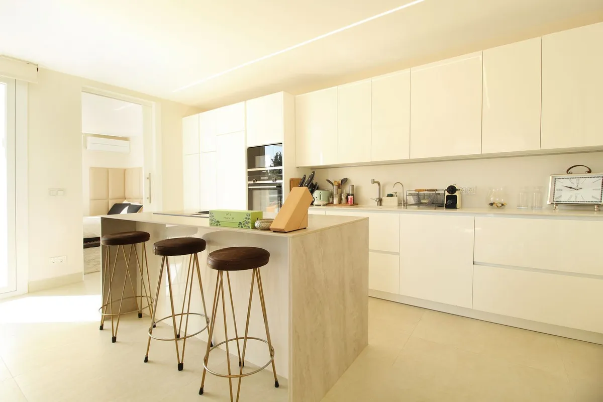 48961d2d-5cfa-4a3e-825b-e9cfef775fe6