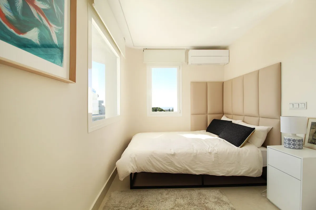 6800a93e-8c21-4f8c-8cb6-762473f6679b