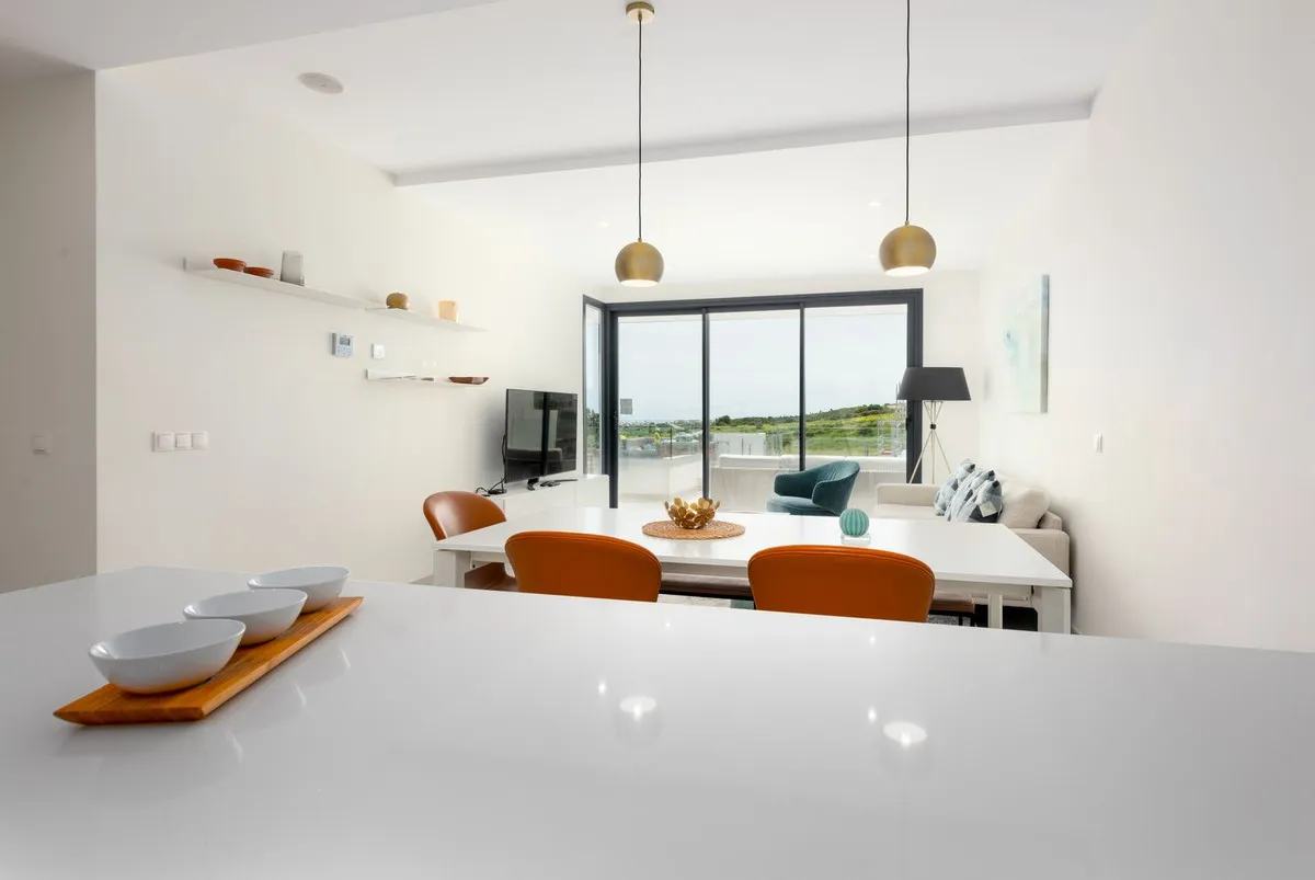 353b360c-230a-4713-bbba-93dae0707c5a