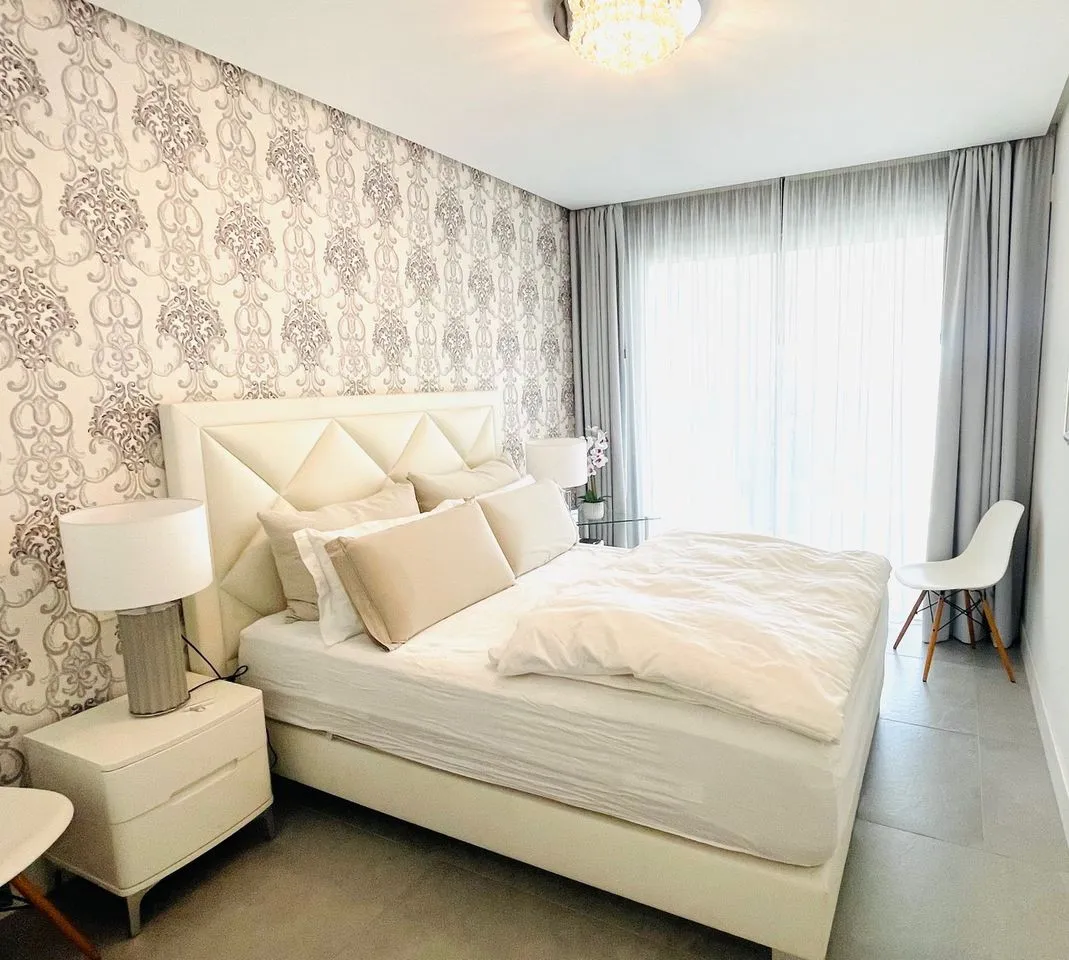 43a682e2-31d9-4e8a-83ae-efda2a426f8c