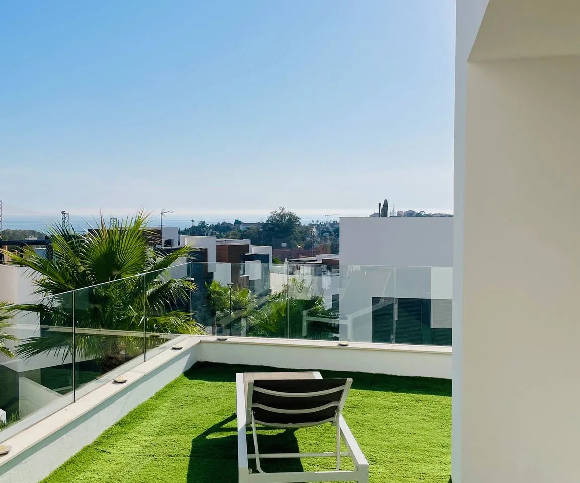 51912380-aa84-40fb-adae-970b4b1b7865