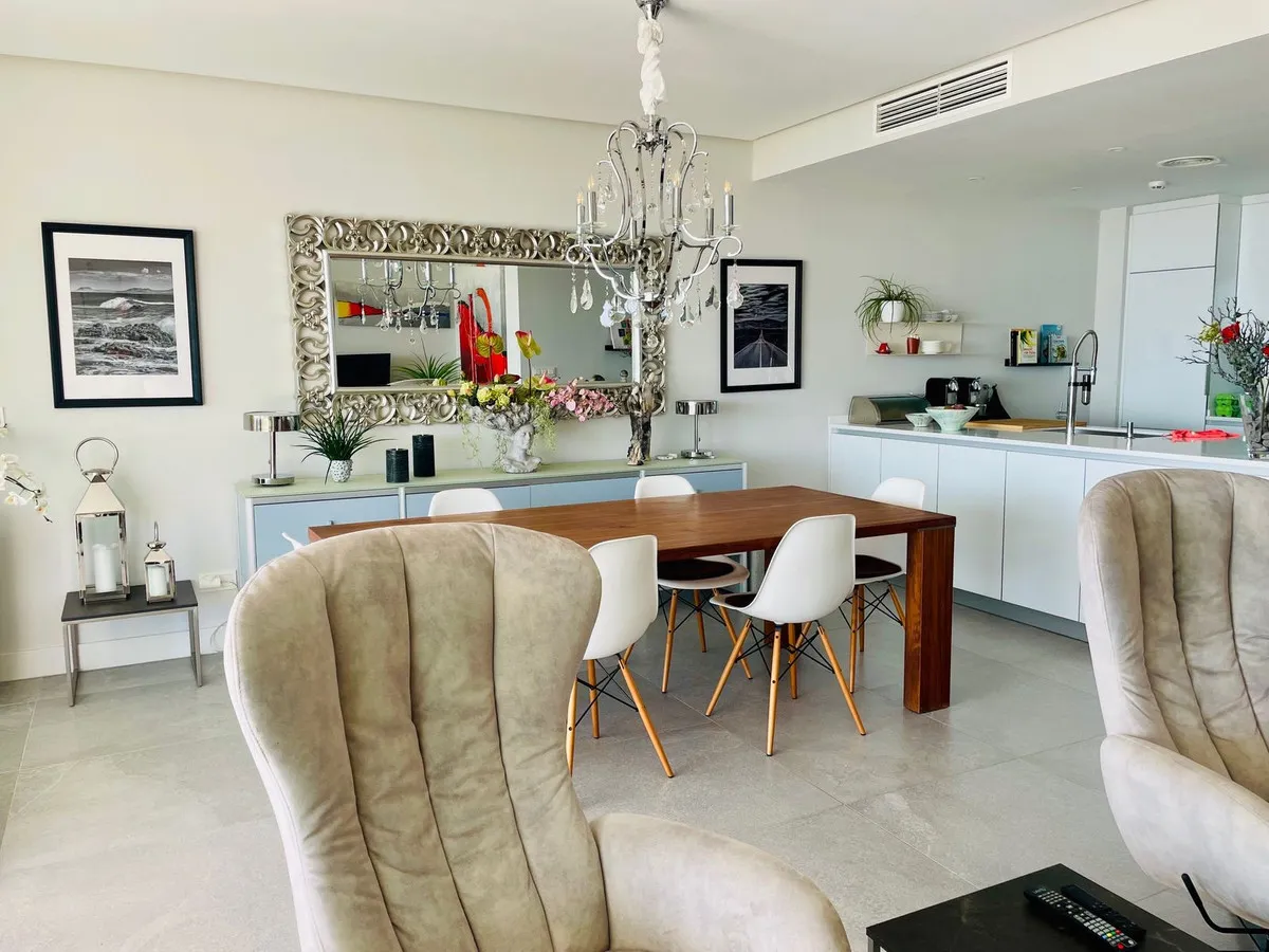 9ef6fc79-ee92-4276-ba0a-cf197194e4e0