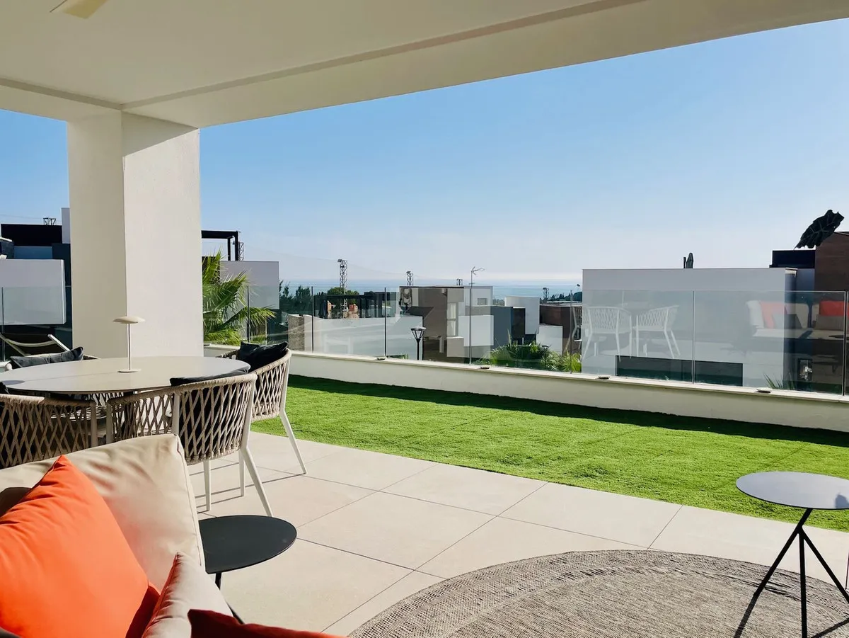 b77de5cc-e8b5-40c6-a4a1-e3ae943b46cd