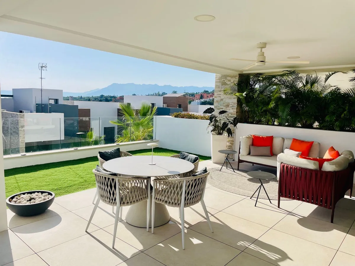 c2cda62b-b54f-4fb1-8642-44da37a73845