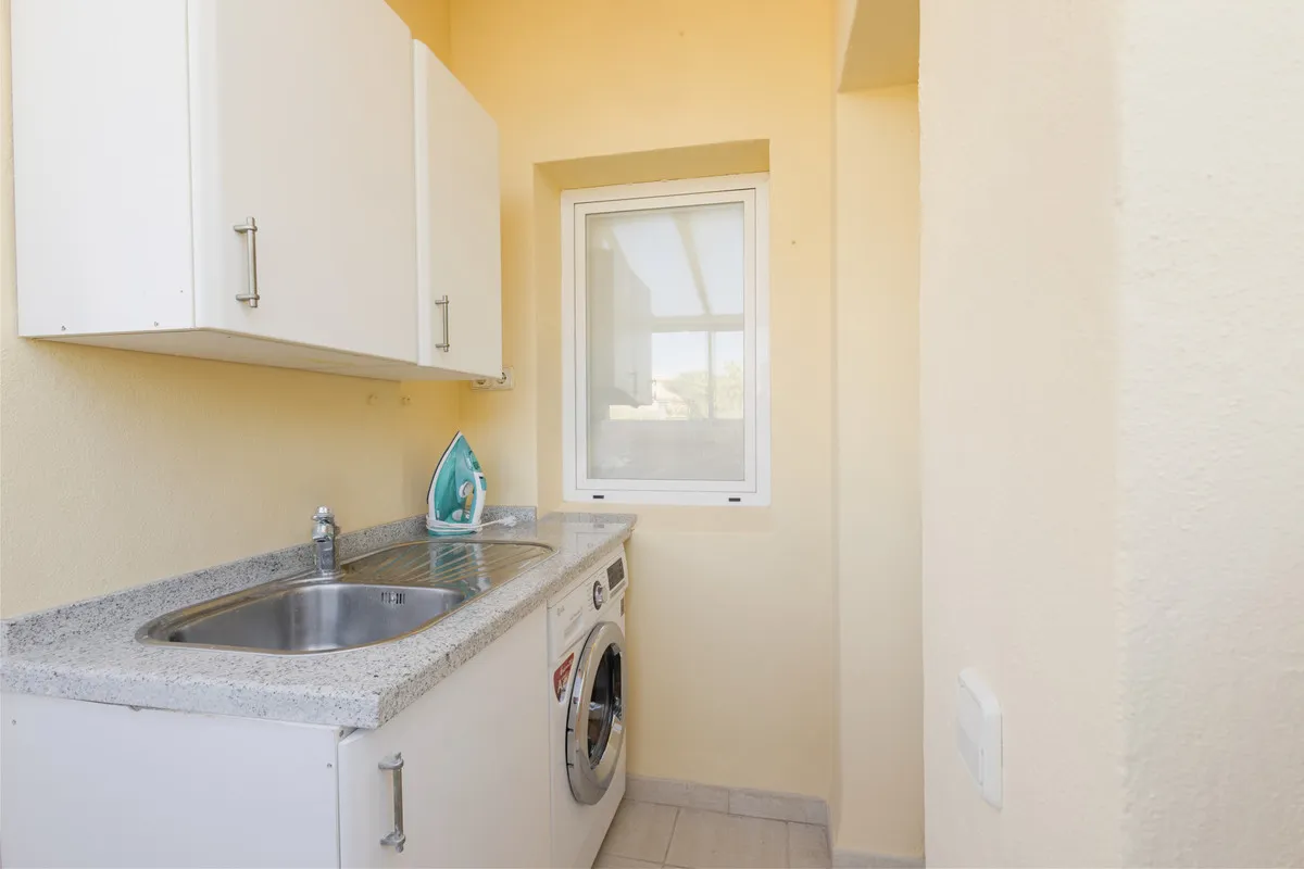 00e9136c-6b3e-4bf1-bc6a-075b202d4219