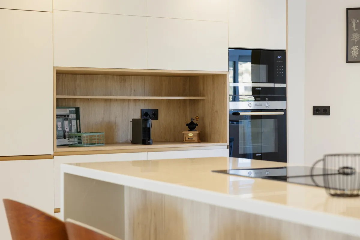 8100fc03-c3f8-4b42-8474-de93c02b5fbf