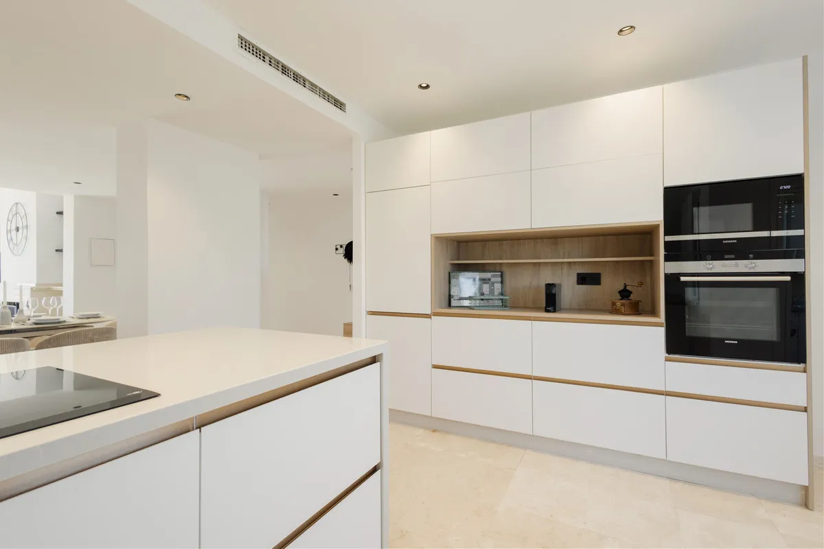 cac84dc5-82da-4eaa-afe1-3a4bb7024db4