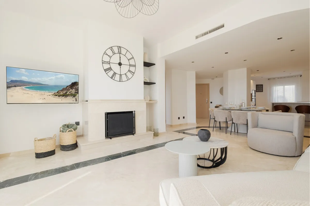 eef6701d-8924-490a-89c3-21e8005db4fc