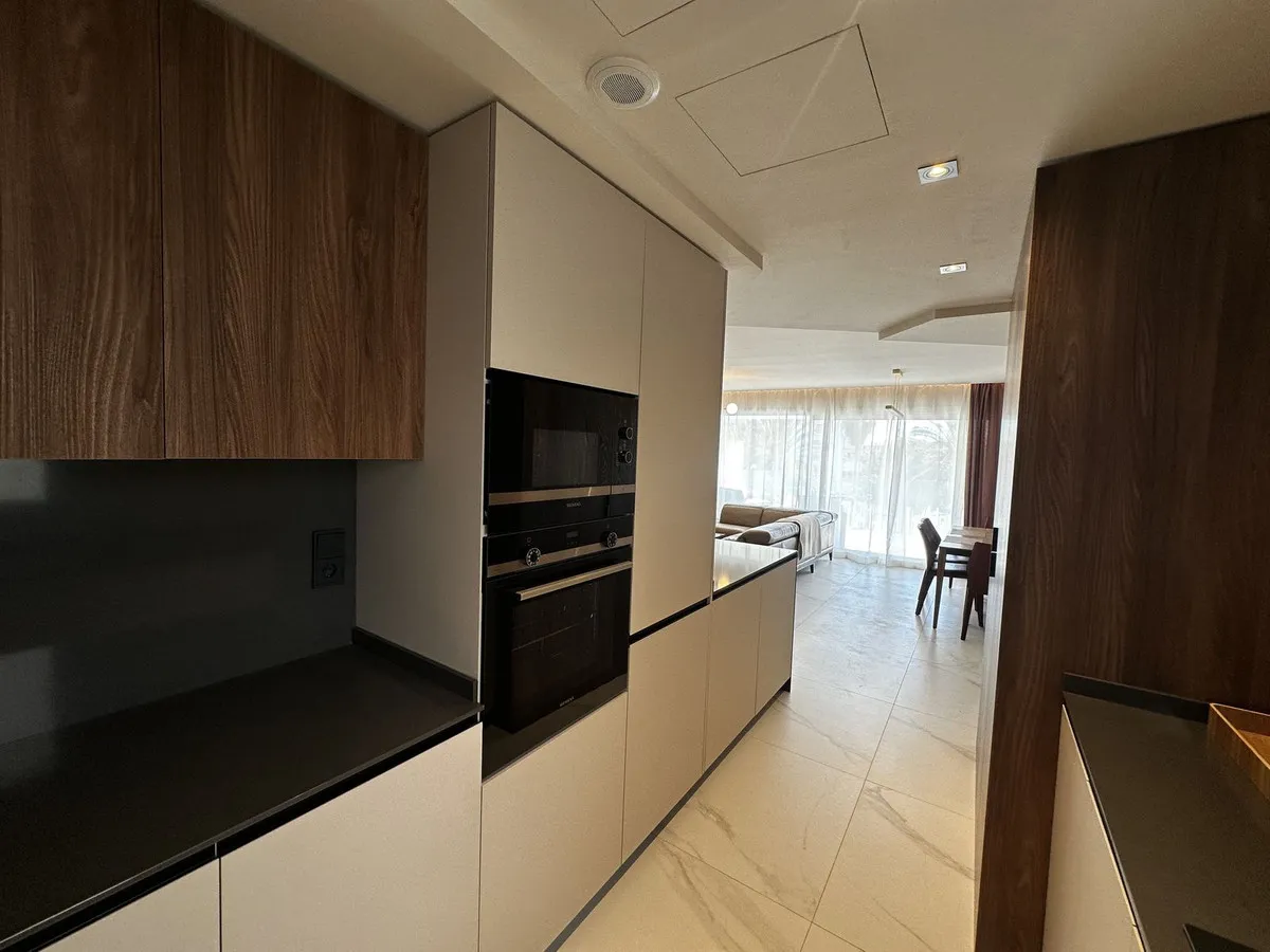 29a1ee98-a3b8-4fcc-86e8-d05c54c7759a