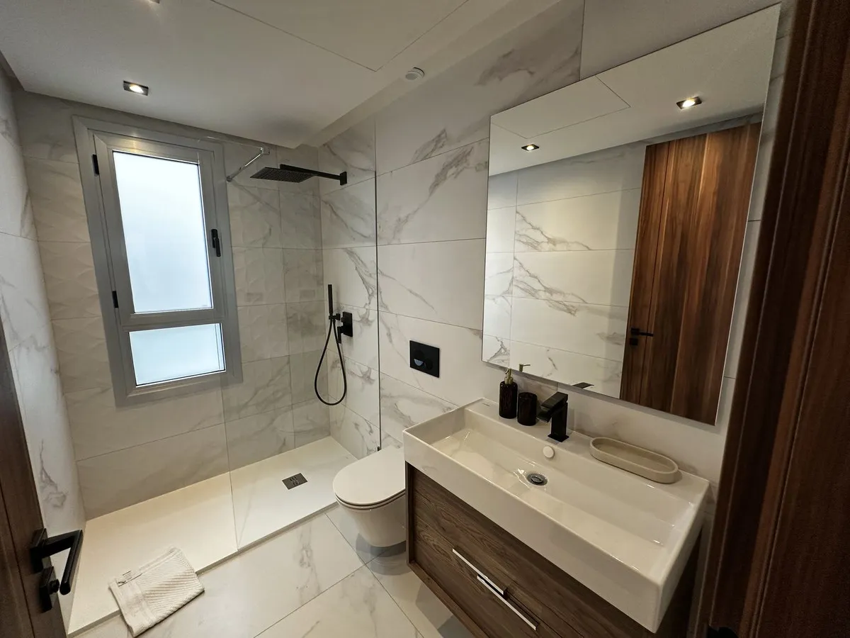 417bb9e7-7361-4176-b60c-fb961e607138