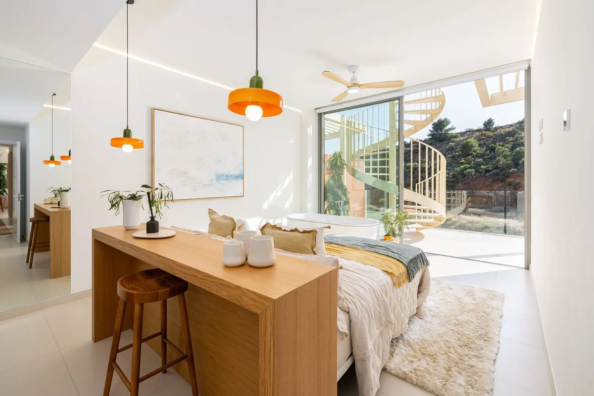 206daa8e-d478-42b8-a8ac-d5fc6d270a05