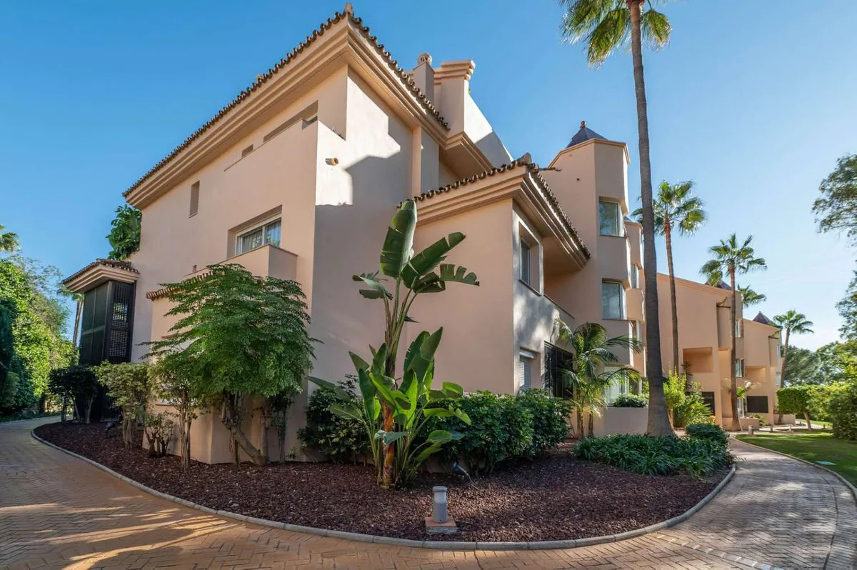 b6bcd427-dbd0-4f0d-b843-b1f98c18e26e