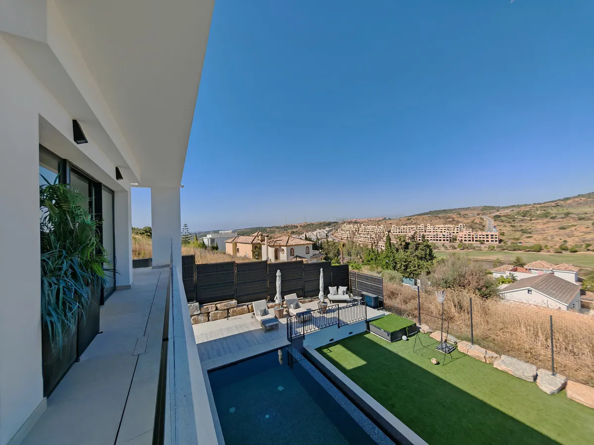 09af059f-1631-44f1-9077-c92e17a2c520