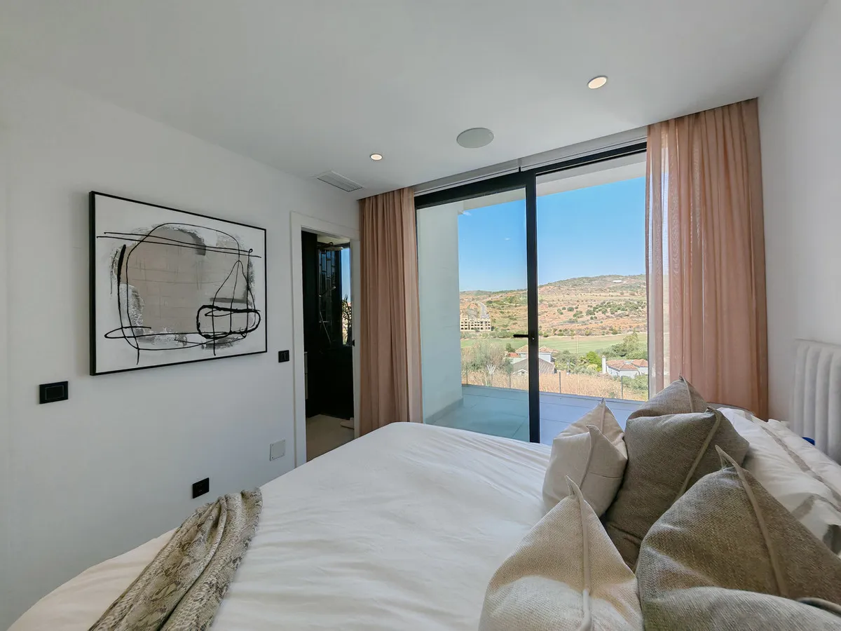 0a62a65e-c856-4a4e-a927-e488b70f44b9