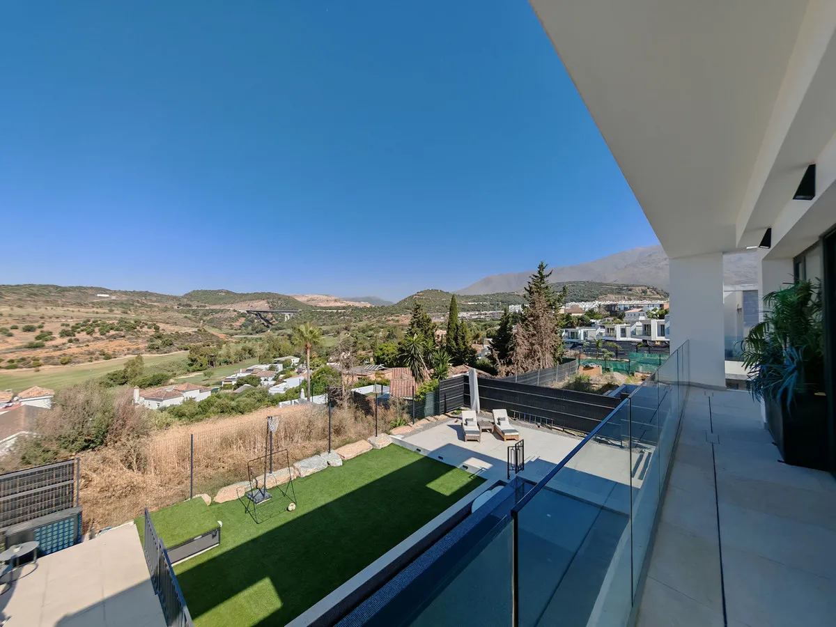 63b4bc6e-799c-491d-bc6d-9410a6bcab0e