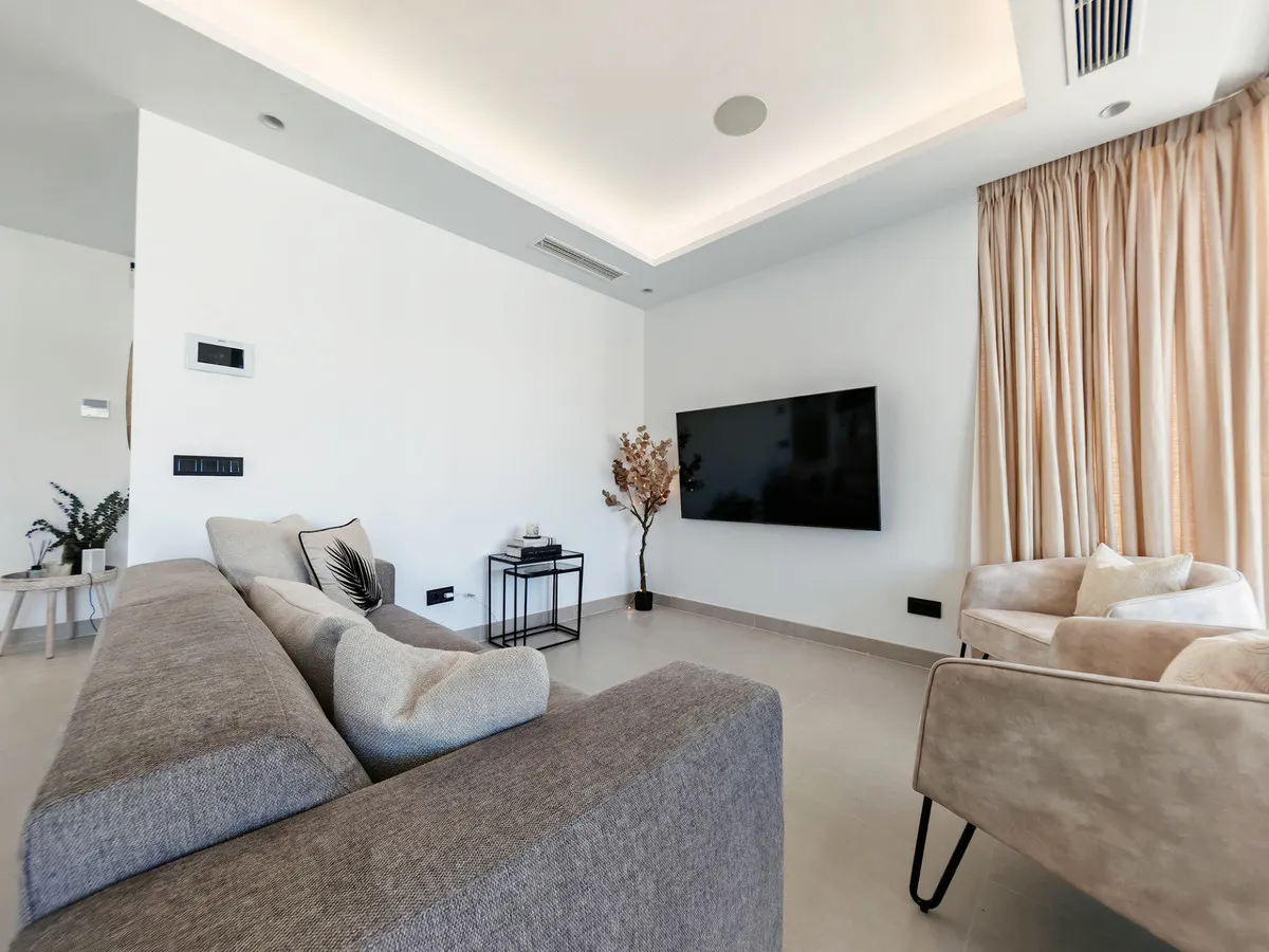 773a02ae-255e-407f-87ba-049c0d619248