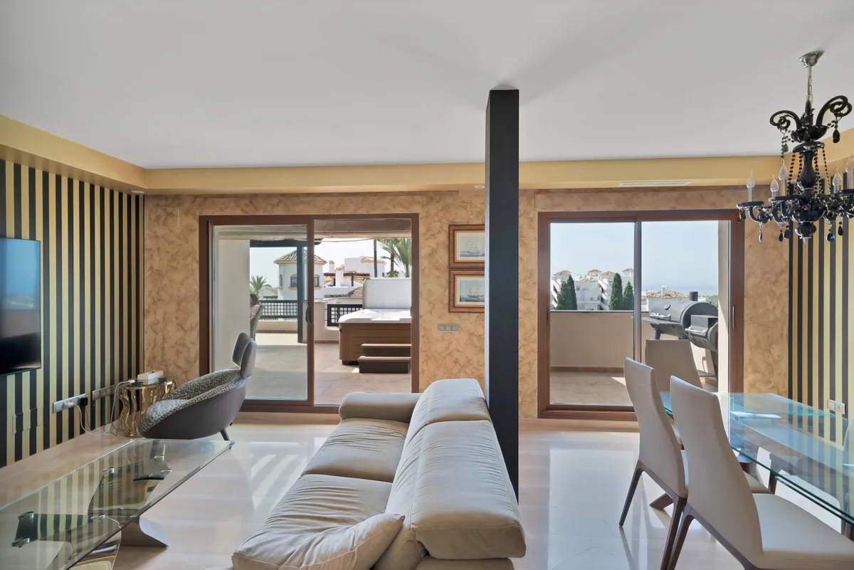 27869379-1cdc-43f5-9074-cf5f2e31b1f1